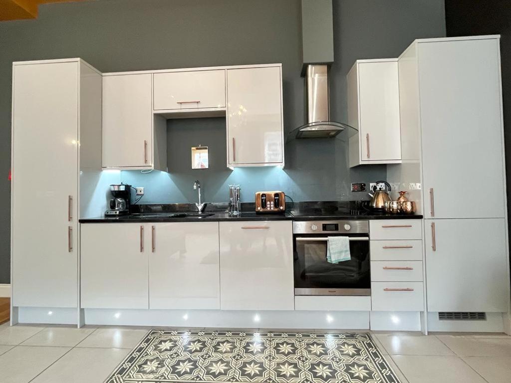 Unique & Luxurious 2 Bedroom City Centre Apartment Νότιγχαμ Εξωτερικό φωτογραφία